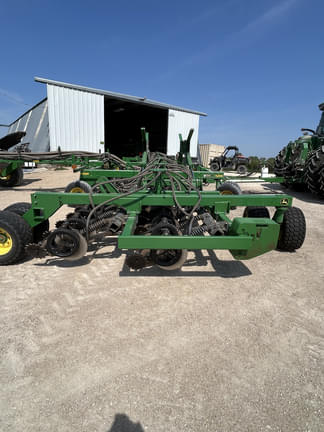 Image of John Deere 1890 equipment image 2