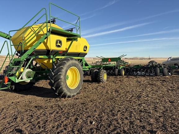 Image of John Deere 1890 equipment image 2