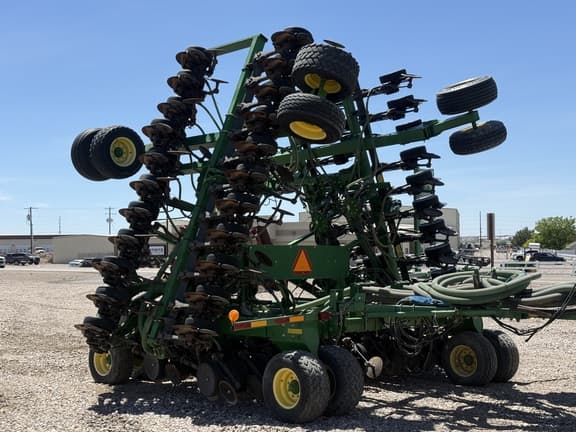 Image of John Deere 1890 equipment image 2