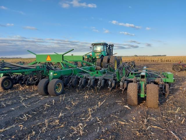 Image of John Deere 1895 equipment image 1