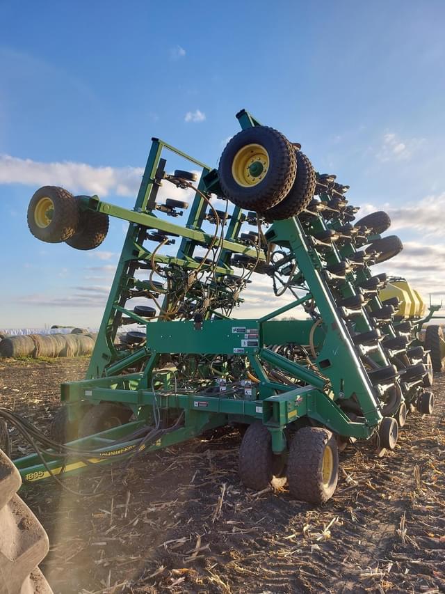 Image of John Deere 1895 equipment image 3