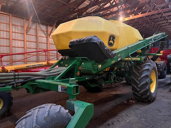 Image of John Deere 1910 Primary image