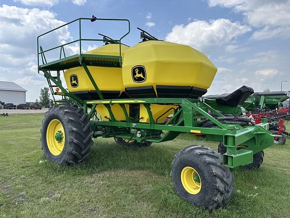 Image of John Deere 1910 equipment image 2