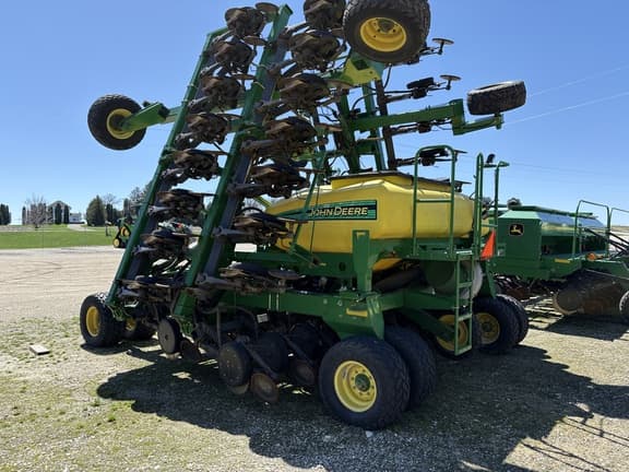 Image of John Deere 1990 equipment image 1