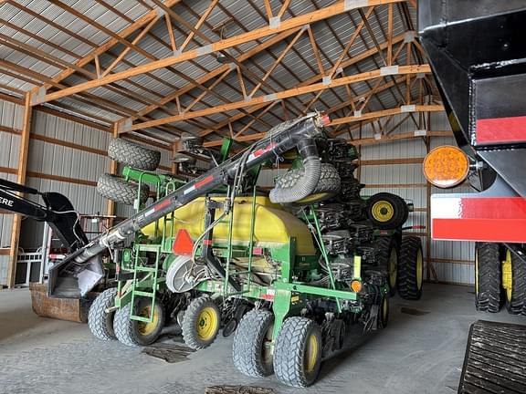 Image of John Deere 1990 equipment image 4