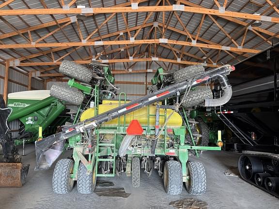 Image of John Deere 1990 equipment image 3