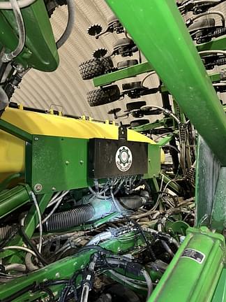 Image of John Deere 1990 equipment image 3