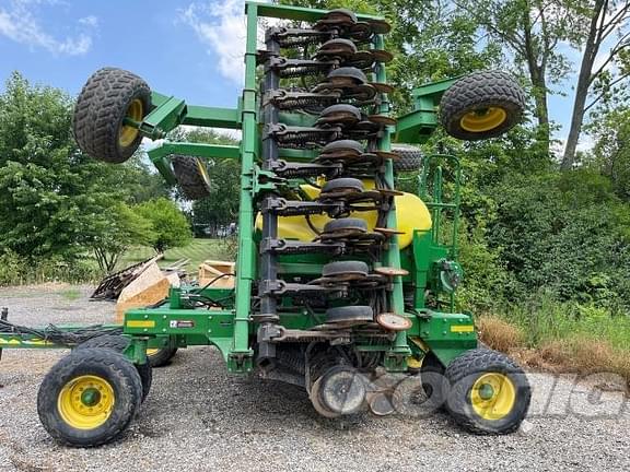 Image of John Deere 1990 equipment image 2