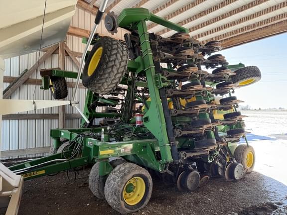 Image of John Deere 1990 equipment image 2
