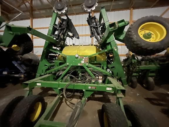 Image of John Deere 1990 Image 0