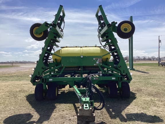 Image of John Deere 1990 equipment image 1