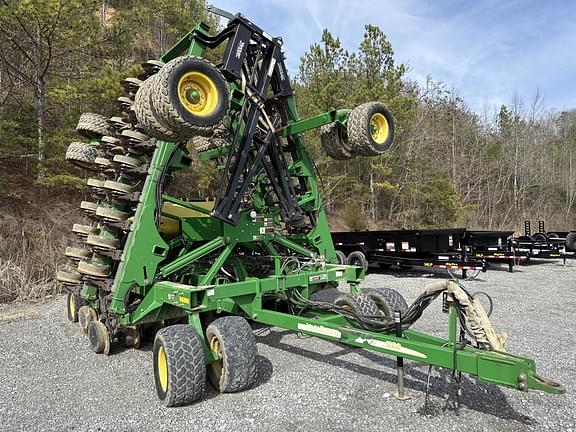 Image of John Deere 1990 equipment image 4