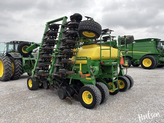 Image of John Deere 1990 equipment image 3