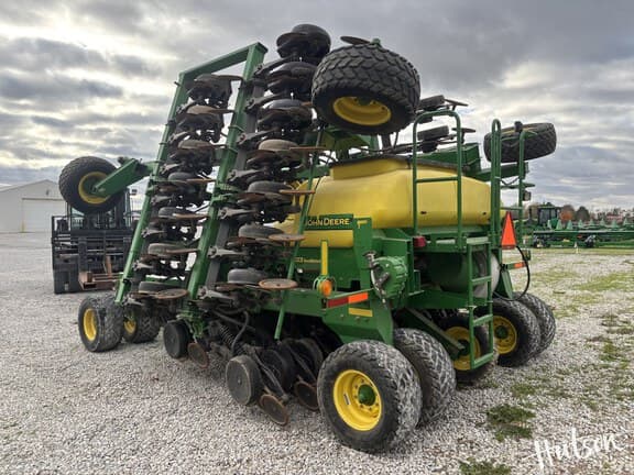 Image of John Deere 1990 equipment image 2