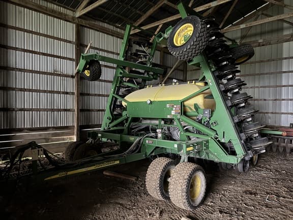 Image of John Deere 1990 equipment image 2