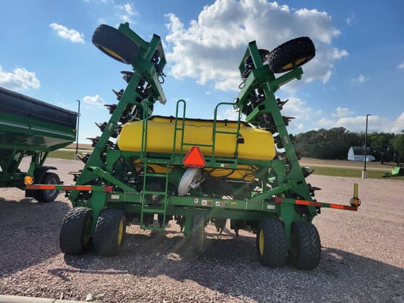 Image of John Deere 1990 equipment image 4