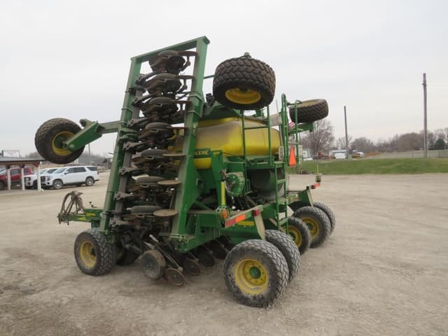 Image of John Deere 1990 equipment image 4