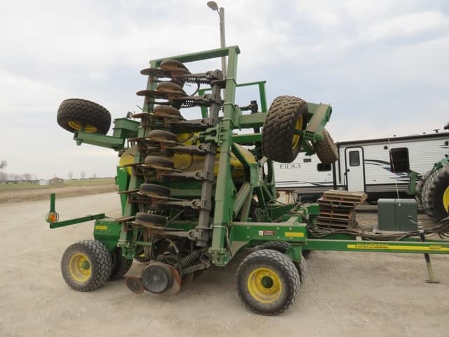 Image of John Deere 1990 equipment image 1