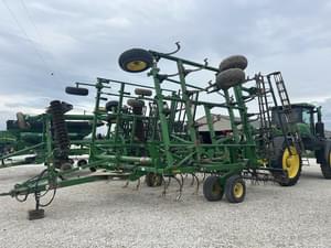 2009 John Deere 2210 Image