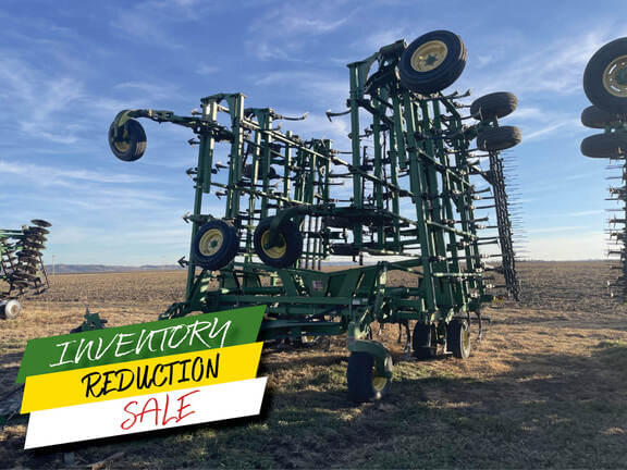 Image of John Deere 2210 Primary image