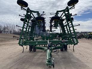 Main image John Deere 2210L 8