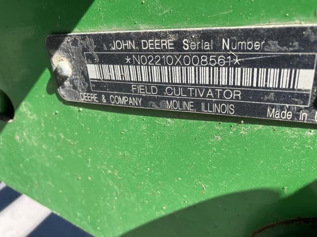 Image of John Deere 2210 equipment image 1