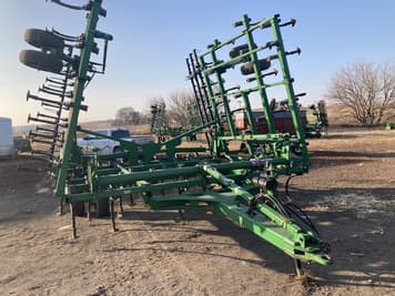 Main image John Deere 2210