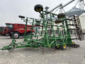 2009 John Deere 2210 Image