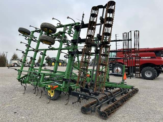 Image of John Deere 2210 equipment image 4