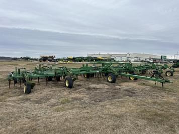 Main image John Deere 2210