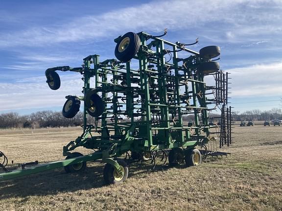 Image of John Deere 2210 equipment image 4