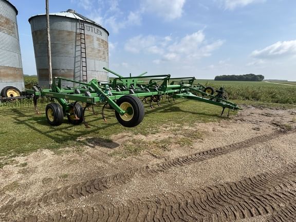 2009 John Deere 2210 Equipment Image0