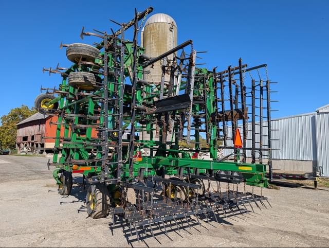 Image of John Deere 2210 equipment image 3