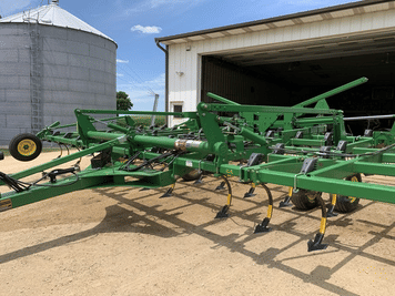 Main image John Deere 2210