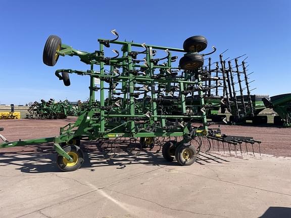 Image of John Deere 2210 Primary image