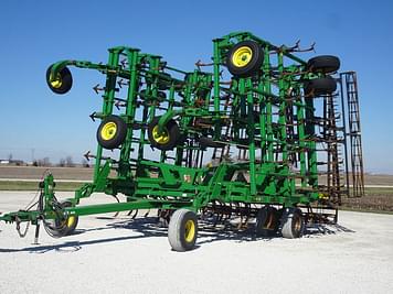 Main image John Deere 2210