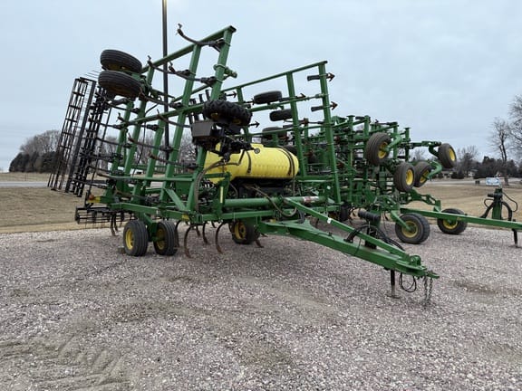 Main image John Deere 2210