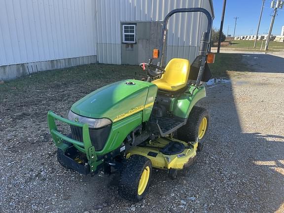 Image of John Deere 2305 equipment image 1