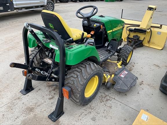 Image of John Deere 2305 equipment image 1