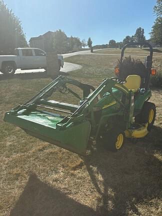 Image of John Deere 2305 equipment image 3