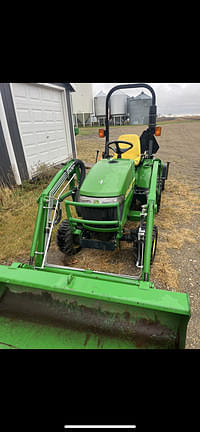 Image of John Deere 2305 equipment image 1