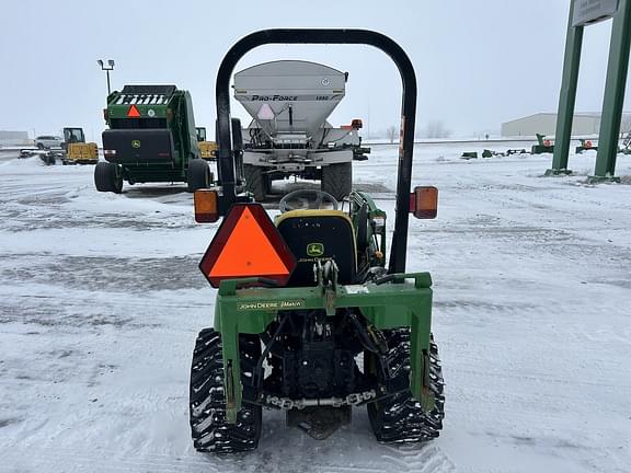 Image of John Deere 2305 equipment image 4