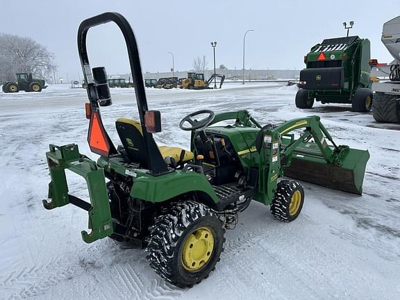 Image of John Deere 2305 equipment image 2