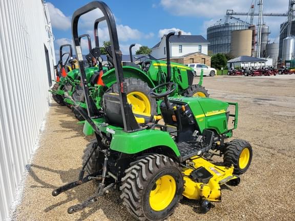 Image of John Deere 2305 equipment image 3
