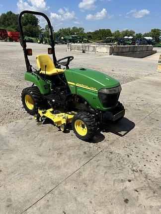 2009 John Deere 2305 Equipment Image0