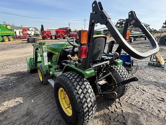 Image of John Deere 2305 equipment image 3