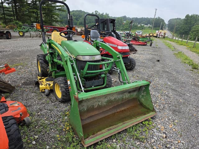 Image of John Deere 2305 equipment image 4