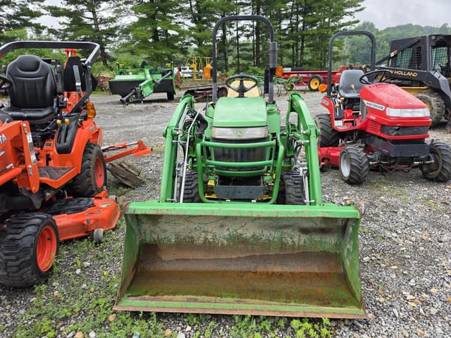 Image of John Deere 2305 equipment image 3