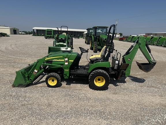 Image of John Deere 2305 equipment image 1