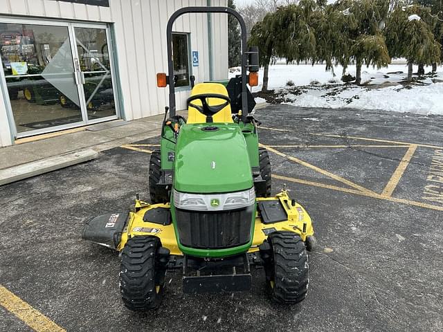 Image of John Deere 2305 equipment image 1